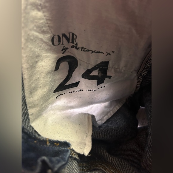 One Teaspoon x Free People Outlaws Denim shorts distressed. Size 24 - Picture 6 of 6